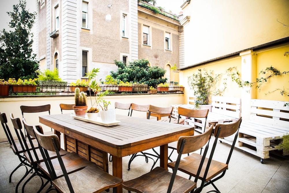 Rome Experience Hostel Exterior photo